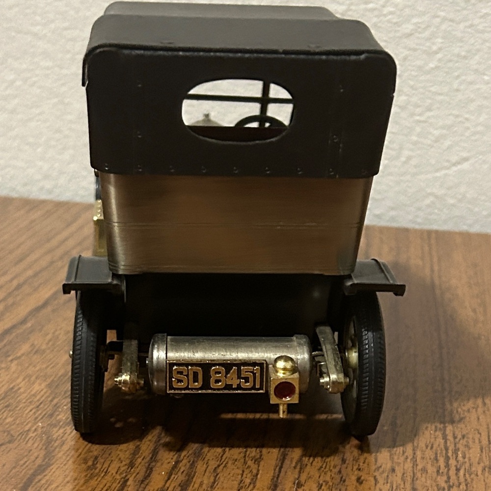 VINTAGE TOY CAR RADIO - Picture 4 of 9